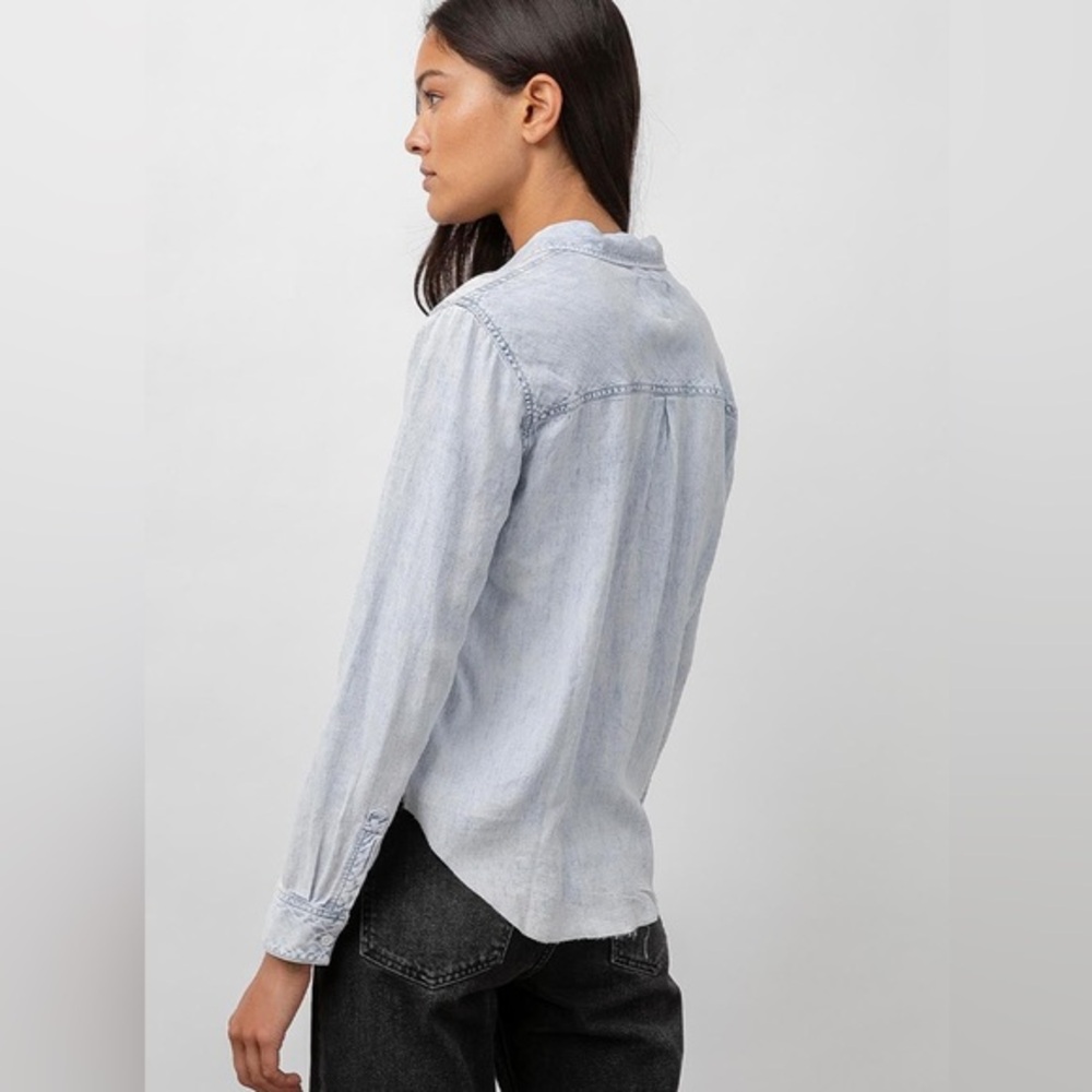 RAILS Ingrid Raw Hem Long Sleeve Button Down Shirt‎ Light Acid Wash Size X-Small - Picture 7 of 14